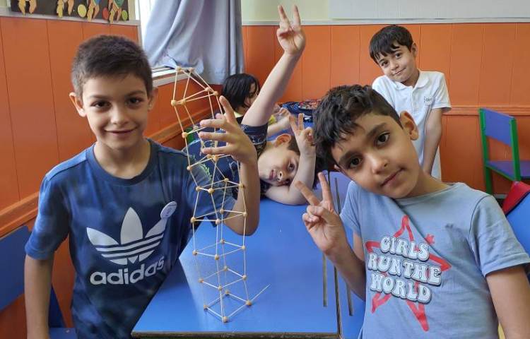 : بازی ساختنی، ساخت برج نخود با هدف افزایش تمرکز و خلاقیت 2