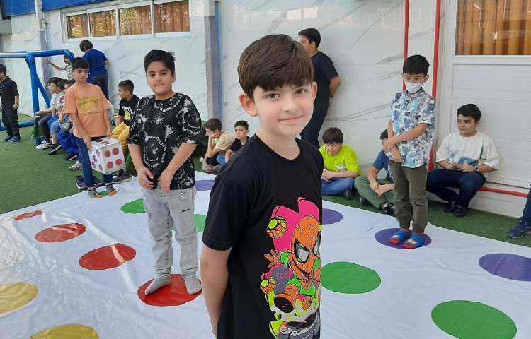 بازی ساختنی 4