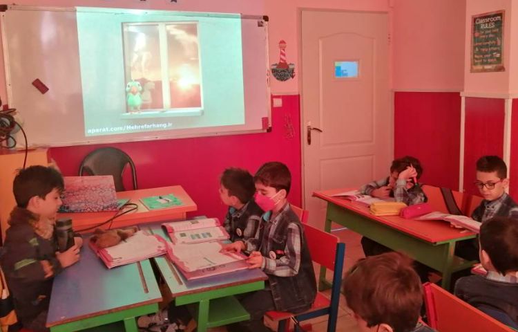 :بازی شب و روز و مشاهده فیلم آموزشی آن، تصفیه آب 5