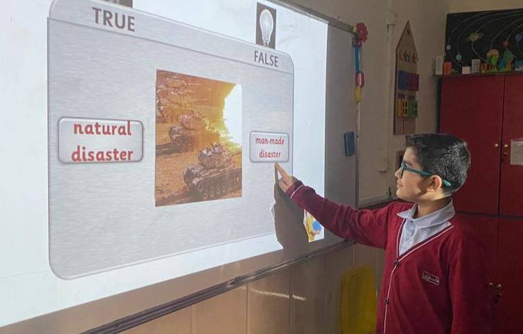 بازیِ صحیح غلط-زنگ Science 3