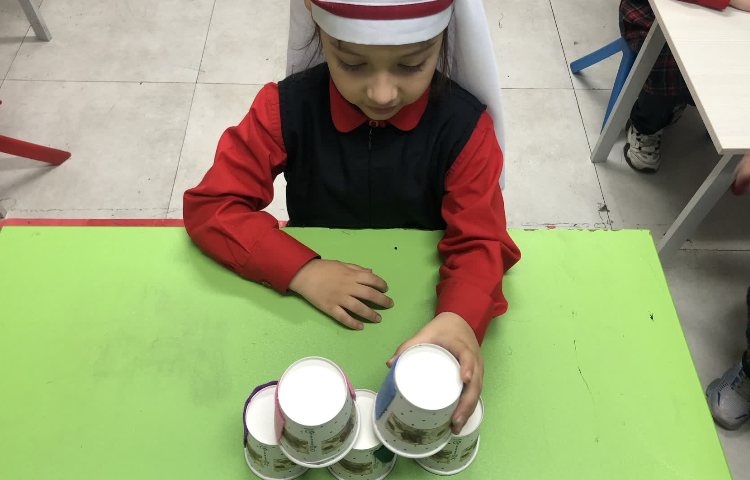 بازی لیوان رنگی 3