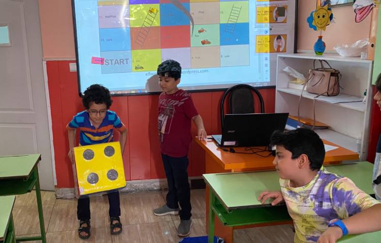 : بازی مار و پله، تمرین صدا کشی کلمات مربوط به حروف x,y,ch,sh