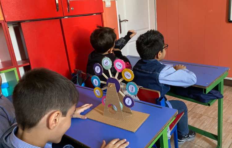 بازی مربوط به تمرین کلمات ew 1