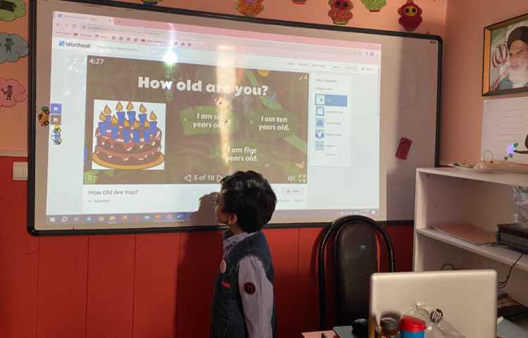 بازی مربوط به تمرین "How old are you? 7