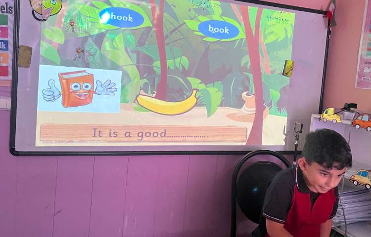 بازی مربوط به جملات درس oo 1