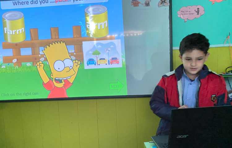 بازی مربوط به جملات "ar" و درس mathematics جداکردن بسته های 10 تایی و شمارش 10.20،30،00000 5