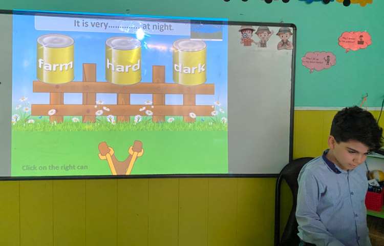 بازی مربوط به جملات "ar" و درس mathematics جداکردن بسته های 10 تایی و شمارش 10.20،30،00000 8