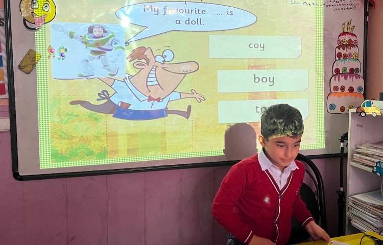 بازی مربوط به جملات oy 3