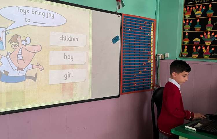 بازی مربوط به جملات oy 7