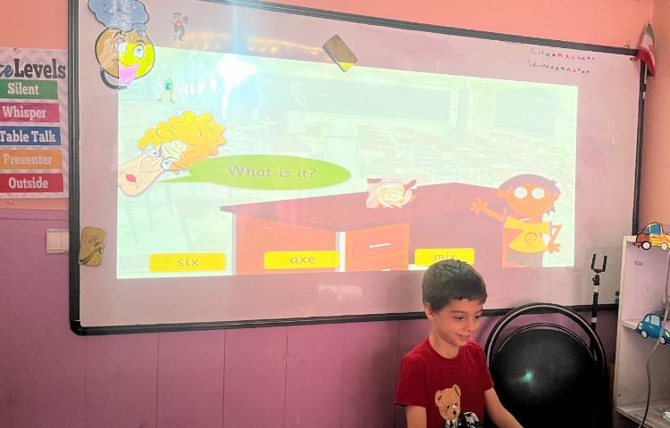 بازی مربوط به حرف x 8