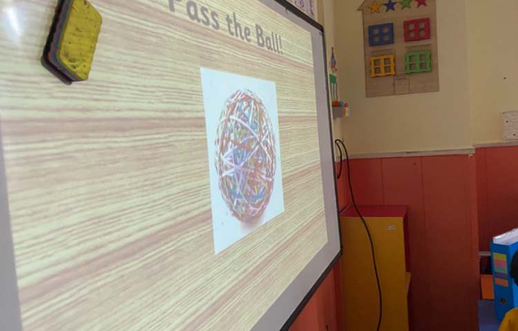 بازی مربوط به حروف m,d,g 1