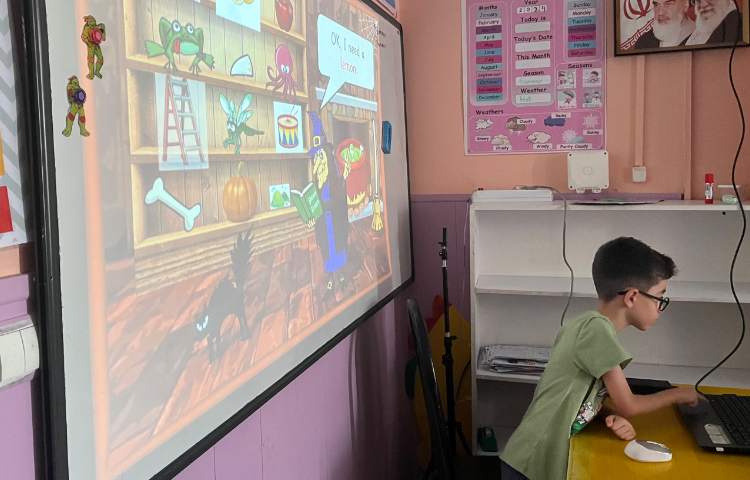 بازی مربوط به حروف l,o,u