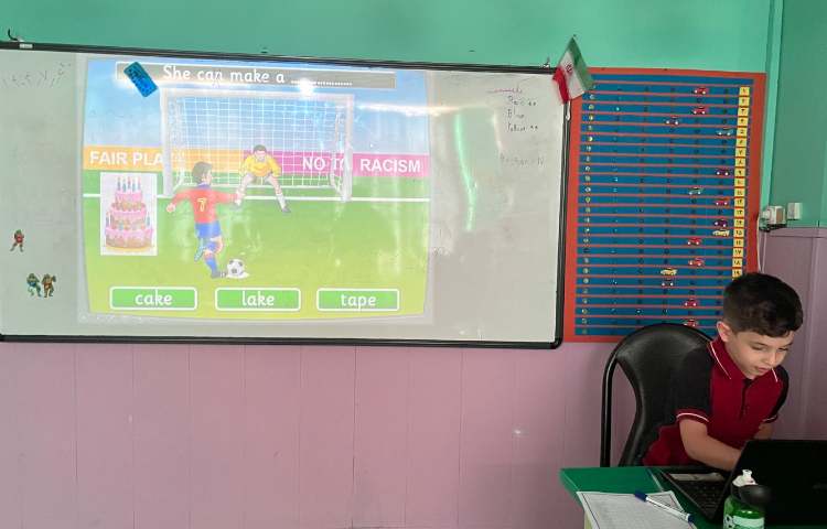 بازی مربوط به دوره حروف فونیکس 2 2