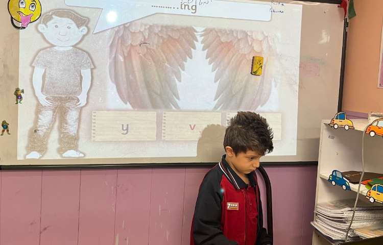 بازی مربوط به دوره حروف فونیکس 2