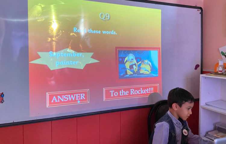 بازی مربوط به دوره کلمات و جملات "er" 8