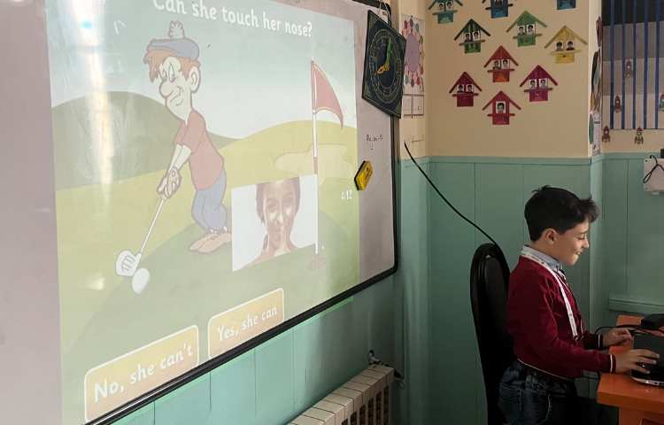 بازی مربوط به سوال با can 3