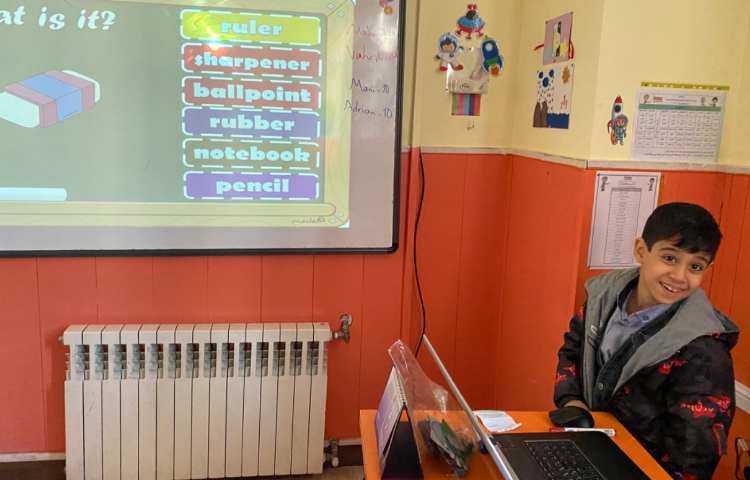 بازی مربوط به classroom objectو مسابقه spelling bee 1