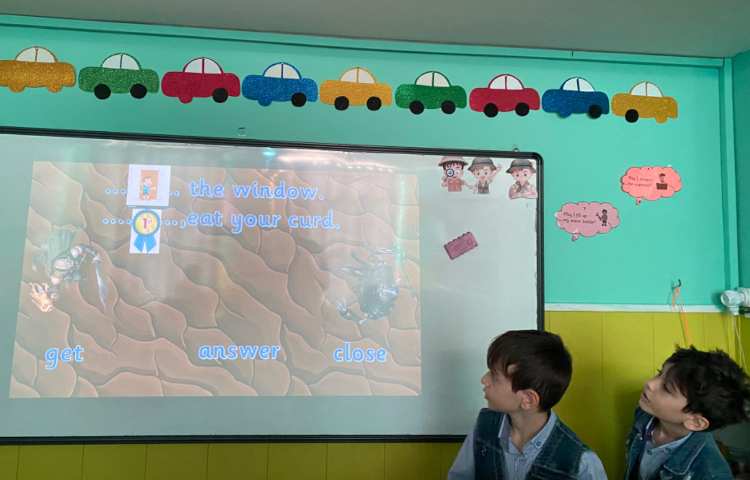 بازی مربوط به کلمات و جملات "ur" 10