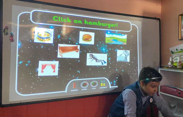 بازی مربوط به کلمات "ur" 1