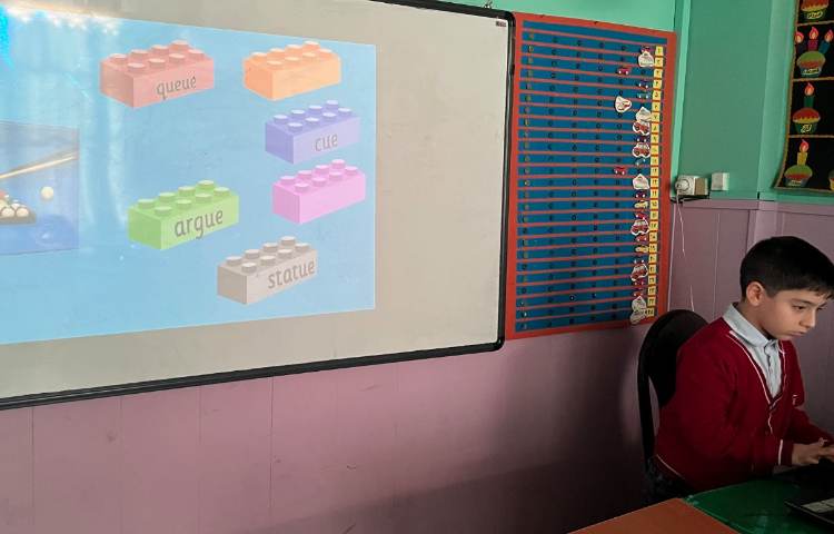 بازی مربوط به کلمات ue 6