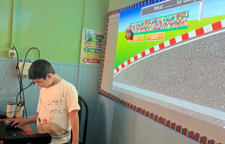 بازی مربوط به گرامر صفحه 83 3