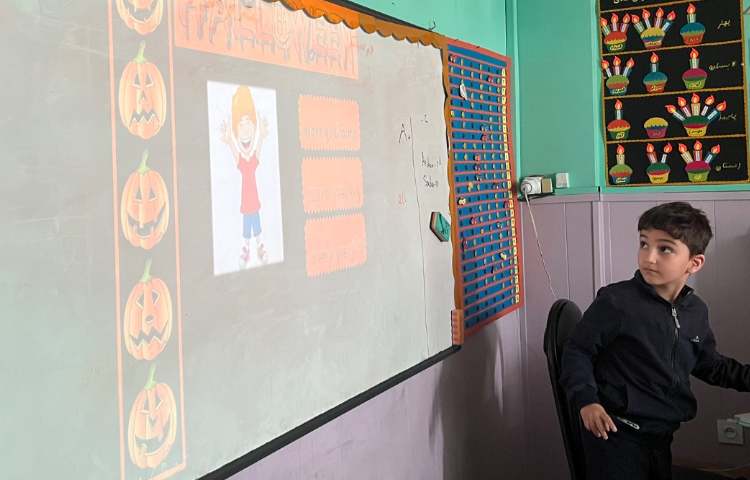 بازی مربوط به action verbs 2