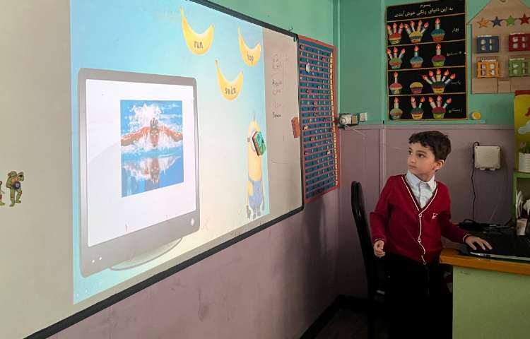 بازی مربوط به action verbs 3