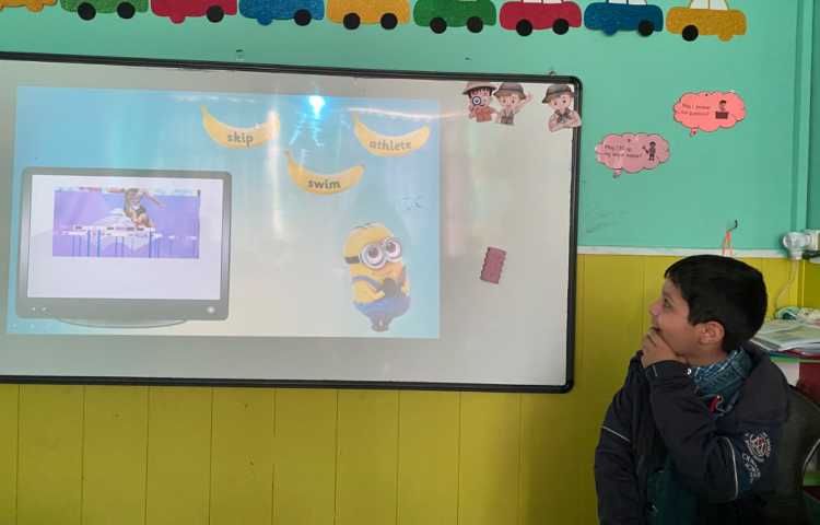 بازی مربوط به Action verbs 5