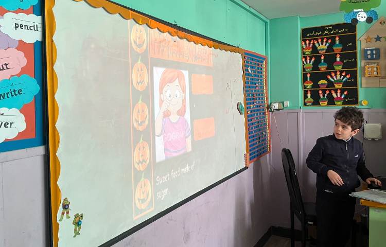 بازی مربوط به action verbs 5