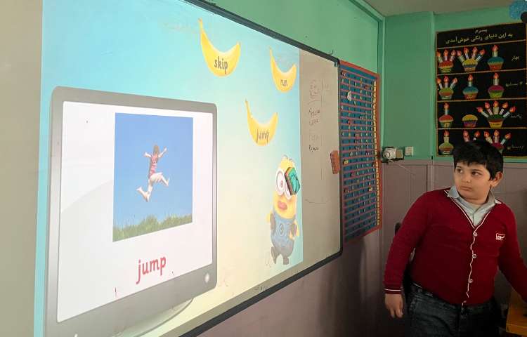 بازی مربوط به action verbs 5