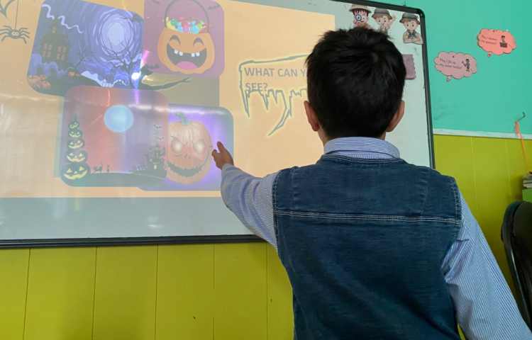 بازی مربوط به shadow puppet 6