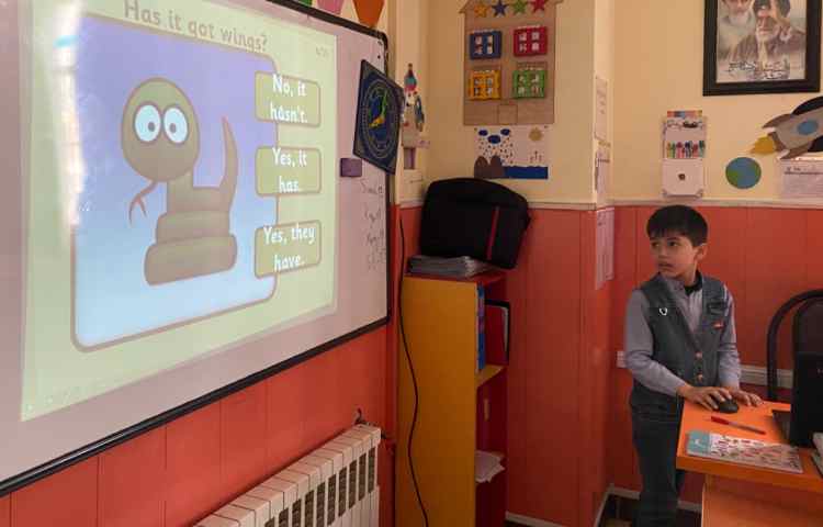 بازی مربوط به Has it got...? Have they got....? 6