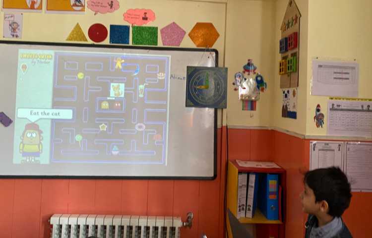 بازی مربوط به phonics(c,g,o) 7