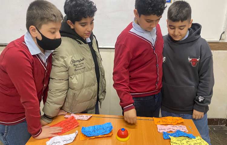 بازیِ مرتب‌سازی جملات جهت تمرین Reading 3