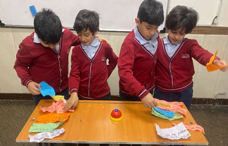 بازیِ مرتب‌سازی جملات جهت تمرین Reading 4