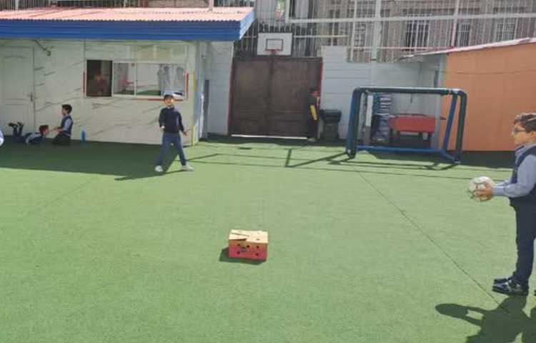 بازی مهیج جعبه سرگردان در بازی دبستانی