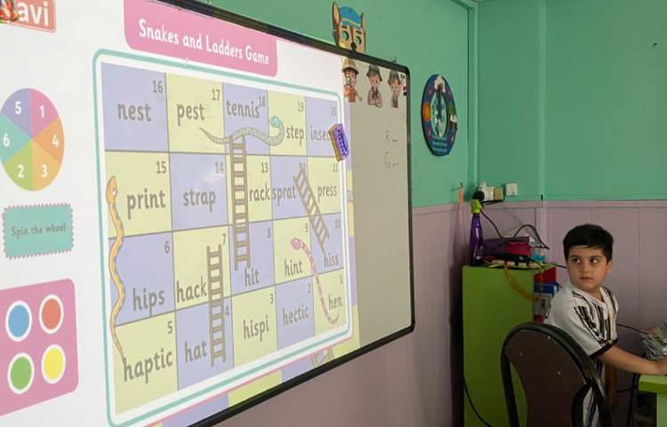 بازی های آنلاین برای دوره حروف e,h,r 5