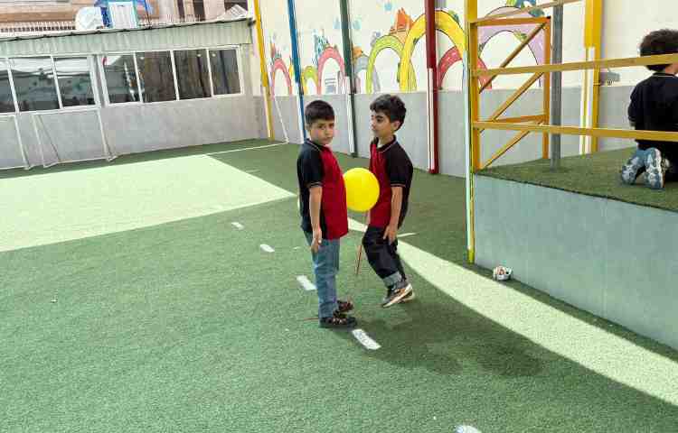 بازی های جسمی، حرکتی و تقویت حفظ تعادل و دقت و تمرکزی 1