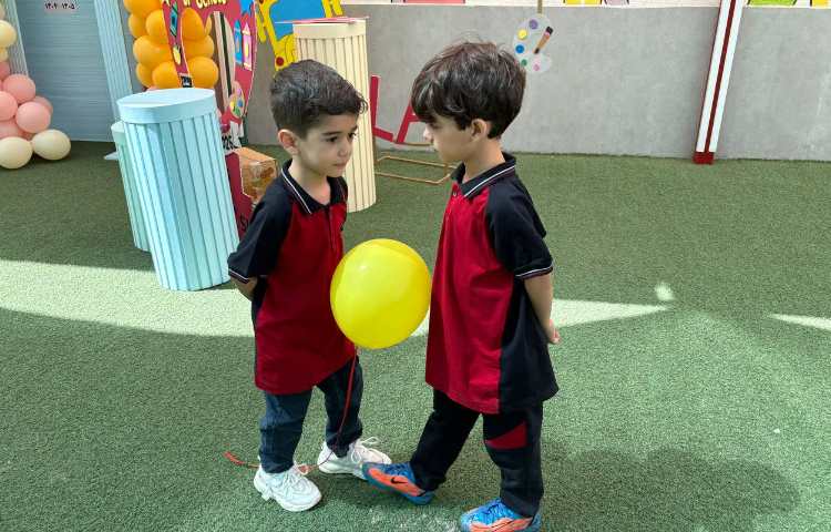 بازی های جسمی، حرکتی و تقویت حفظ تعادل و دقت و تمرکزی 2