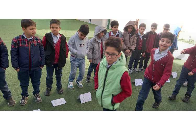 بازی های زبانی در صبحگاه هفته ملی علوم‌ 1