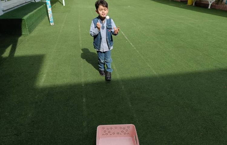 بازی هدفمند،توپ و حرکت انجام شد. 2