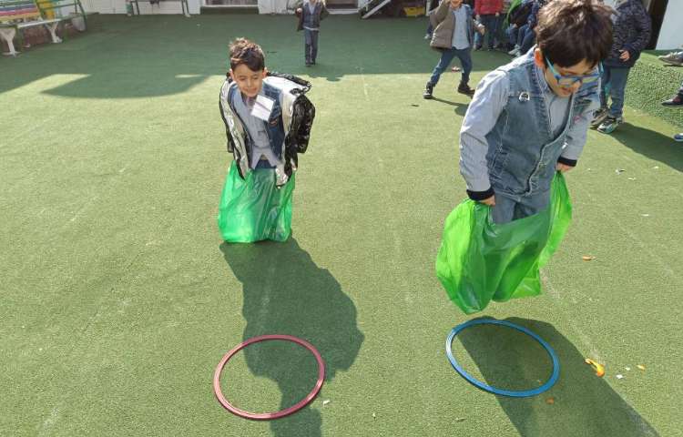 بازی هدفمند،مسابقه‌ی تعادلی 1