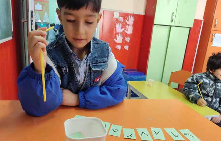 بازی هدفمند اعداد با استفاده از نی 5