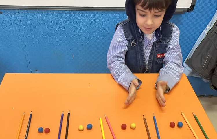 بازی هدفمند( دقت و تمرکز و توجه) 2