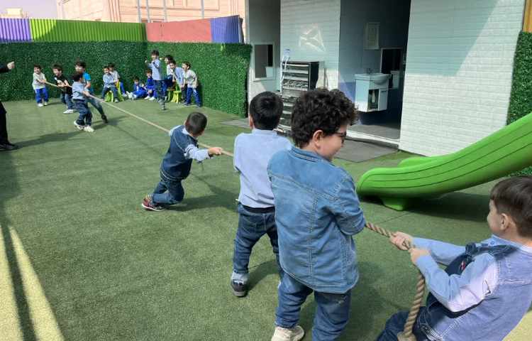 بازی هدفمند مسابقه طناب کشی 1