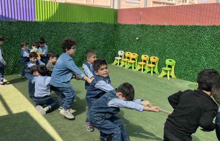 بازی هدفمند مسابقه طناب کشی 4