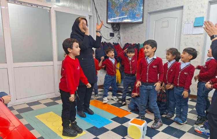 بازی هیجان انگیز تاس و اشکال 1