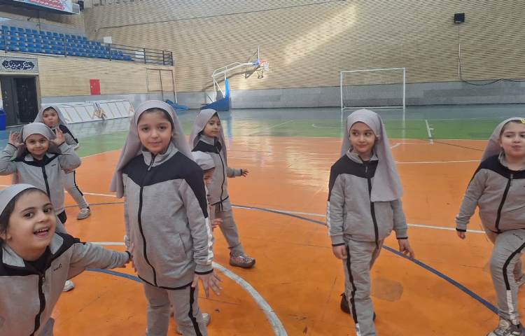 بازی وسطی دایره ای 3