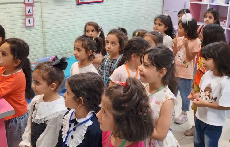 بازی و آموزش پیش دبستان دخترانه پرتوعلوی