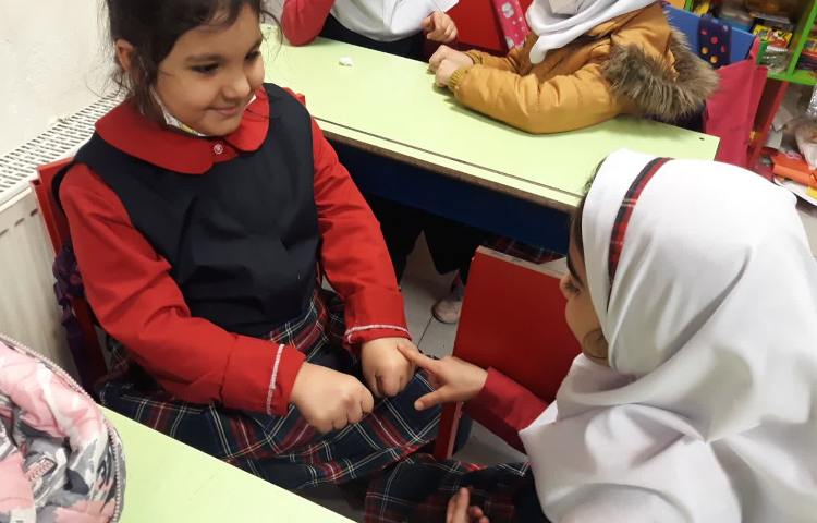 بازی و فارسی 9